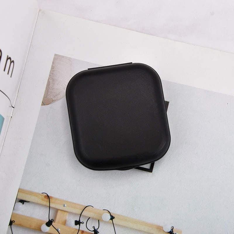 Compact Contact Lense Cases