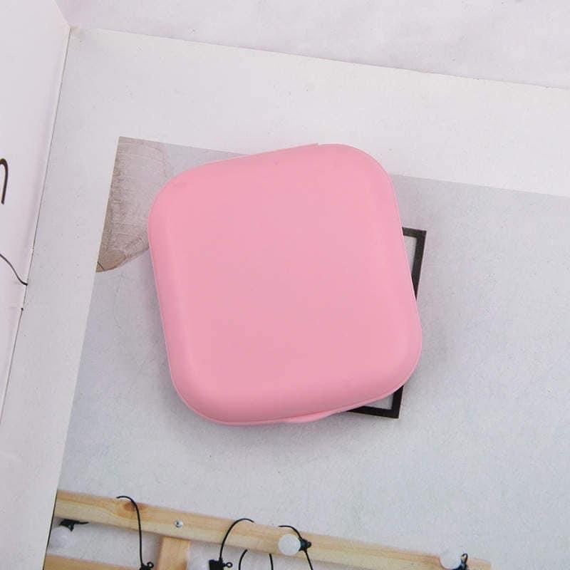 Compact Contact Lense Cases