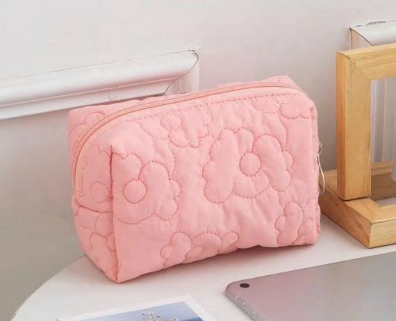 Maci Pouch