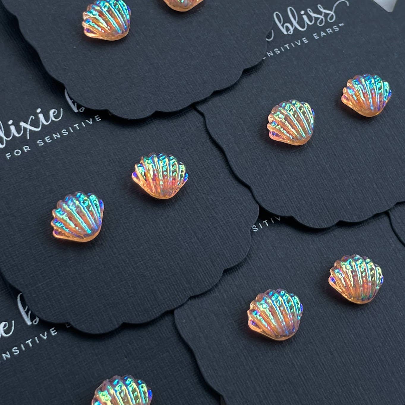 9mm Iridescent Seashell Stud Earrings in Coral Sands